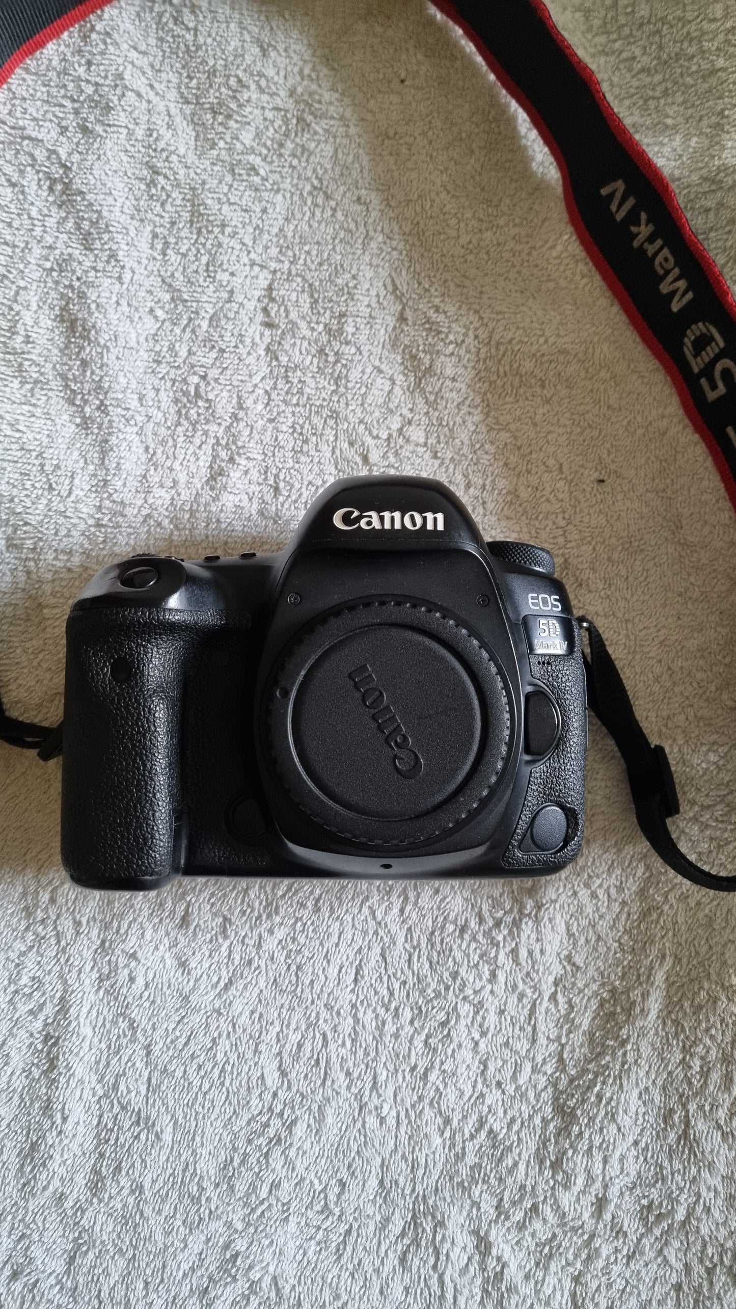 Canon 5D mark IV bon état + garantie