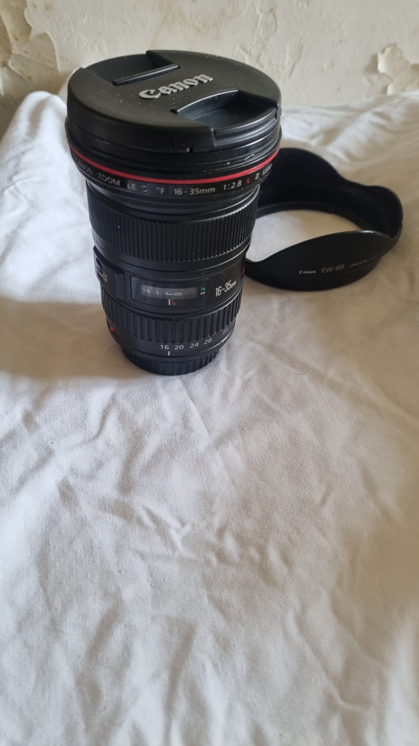 Canon EF L USM 16 35mm f/2.8 II very good condition + warranty