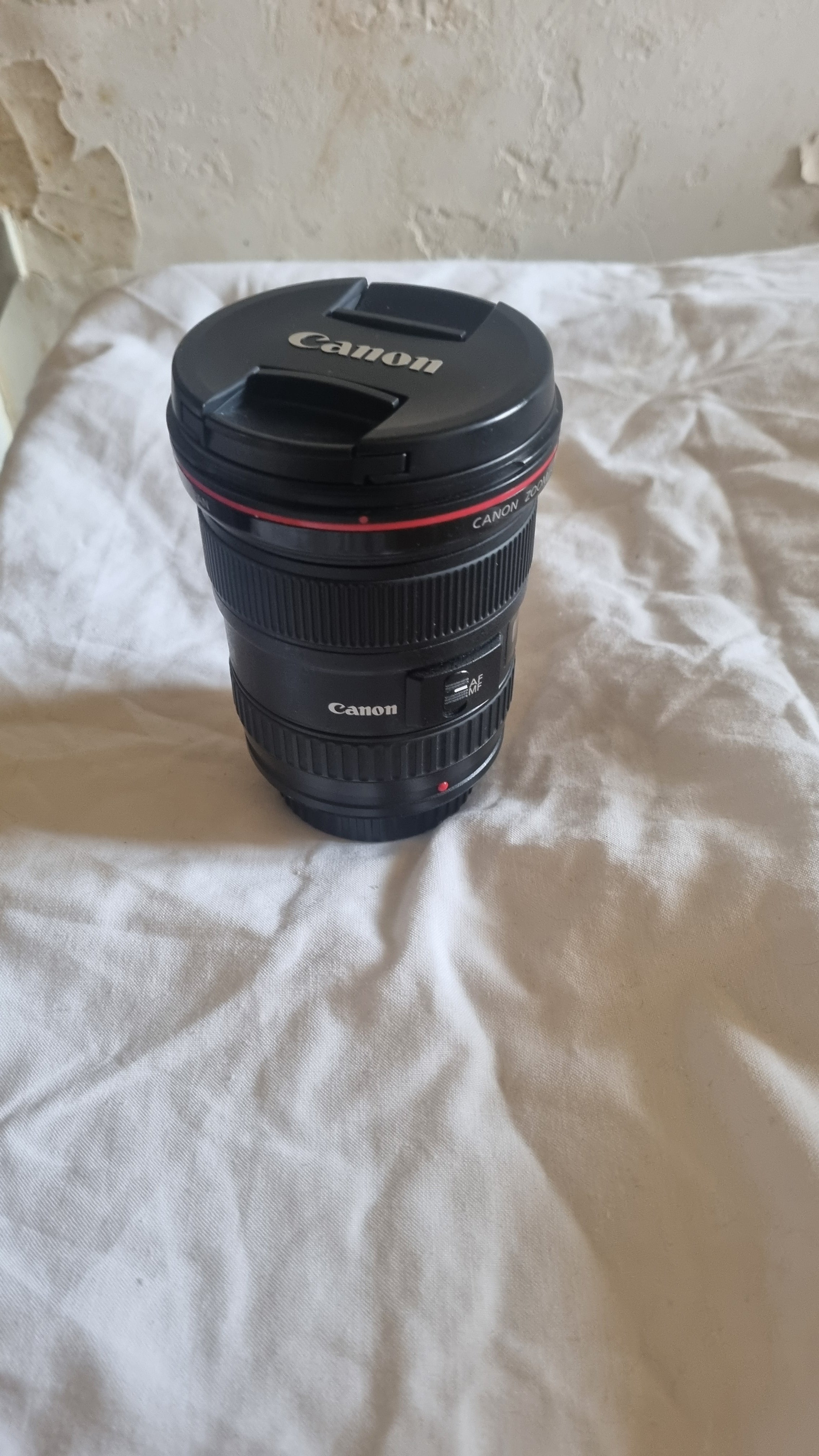 Canon EF L USM 17-40 mm f/4 très bon état + garantie