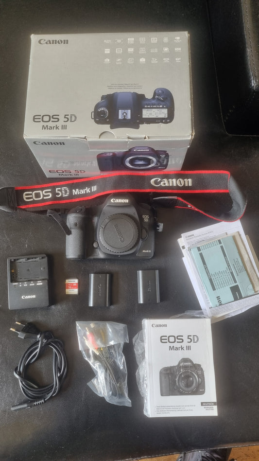 Canon 5d mark iii très bon état + garantie