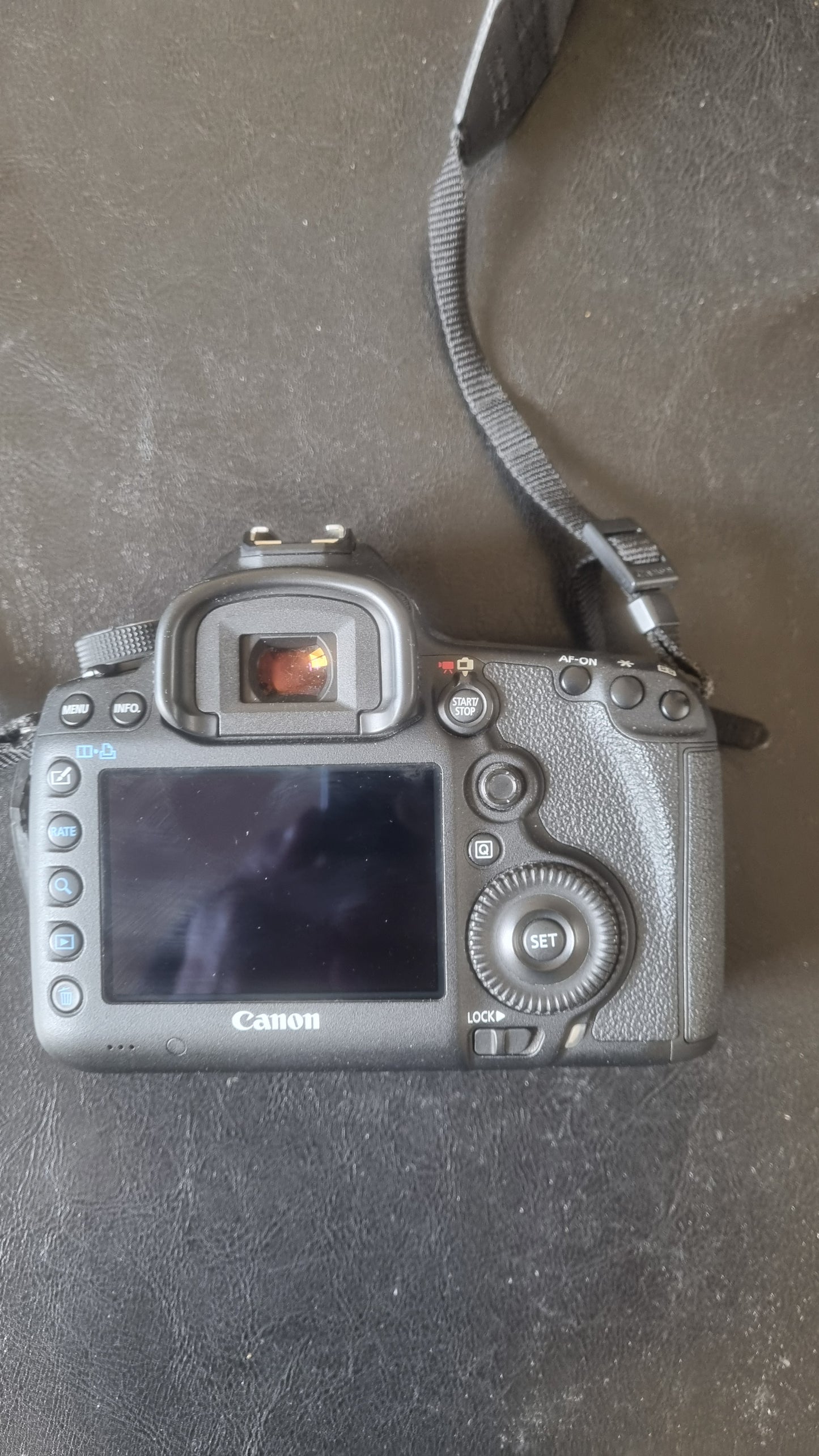 Canon 5d mark iii très bon état + garantie