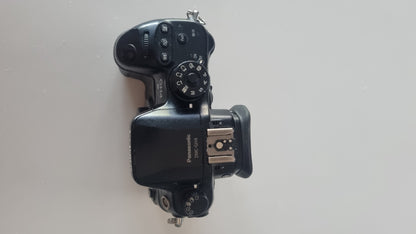 PANASONIC LUMIX GH4 bon état + garantie