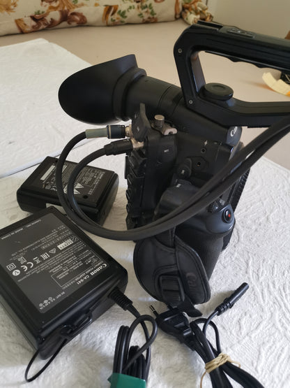 Canon C300 bon état 1200H + garantie