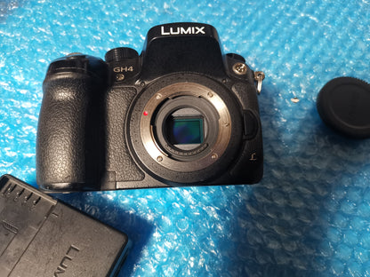 PANASONIC LUMIX GH4 bon état + garantie