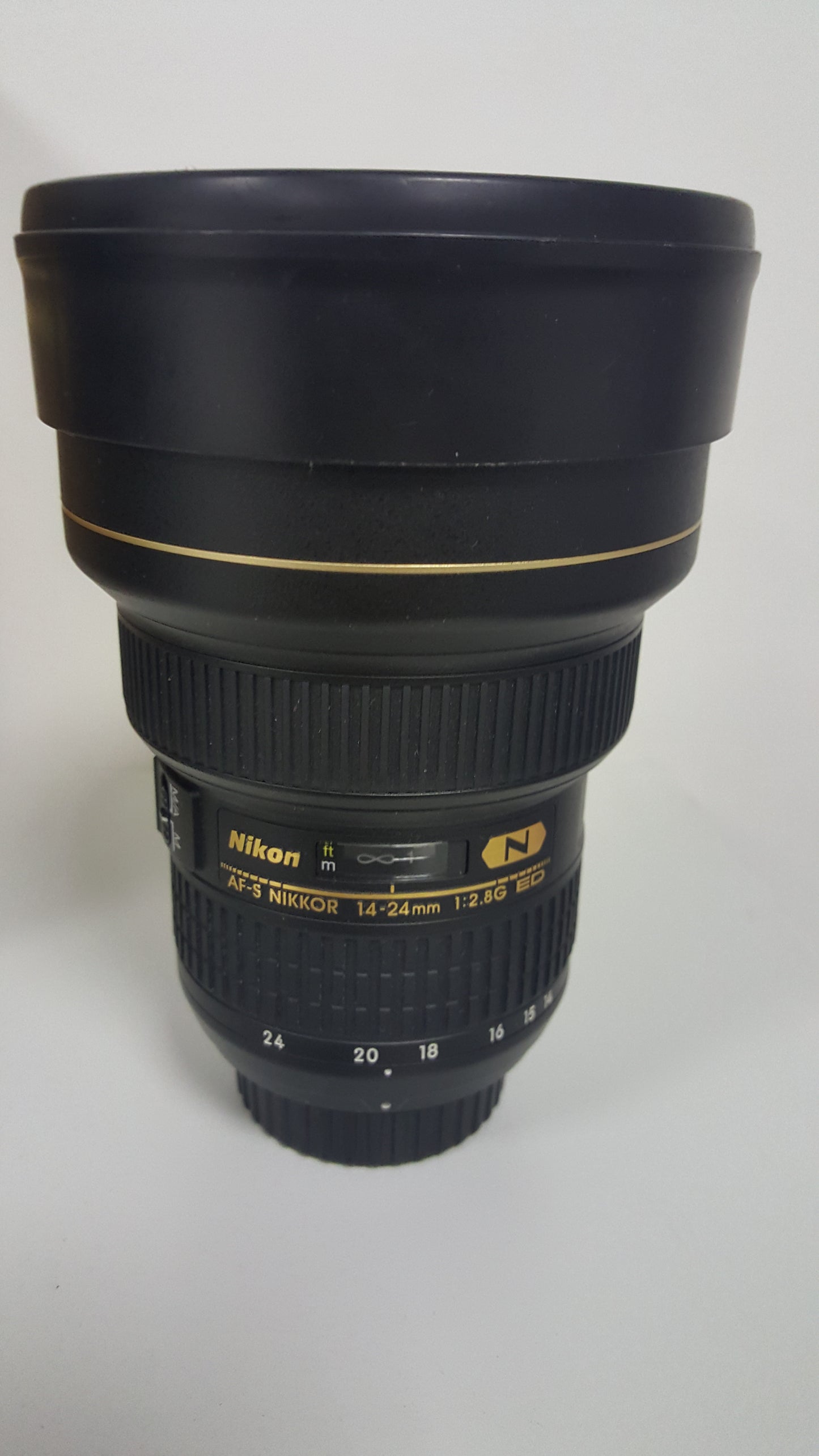Nikon AF-S 14-24 mm f/2,8 G ED excellent état+ garantie