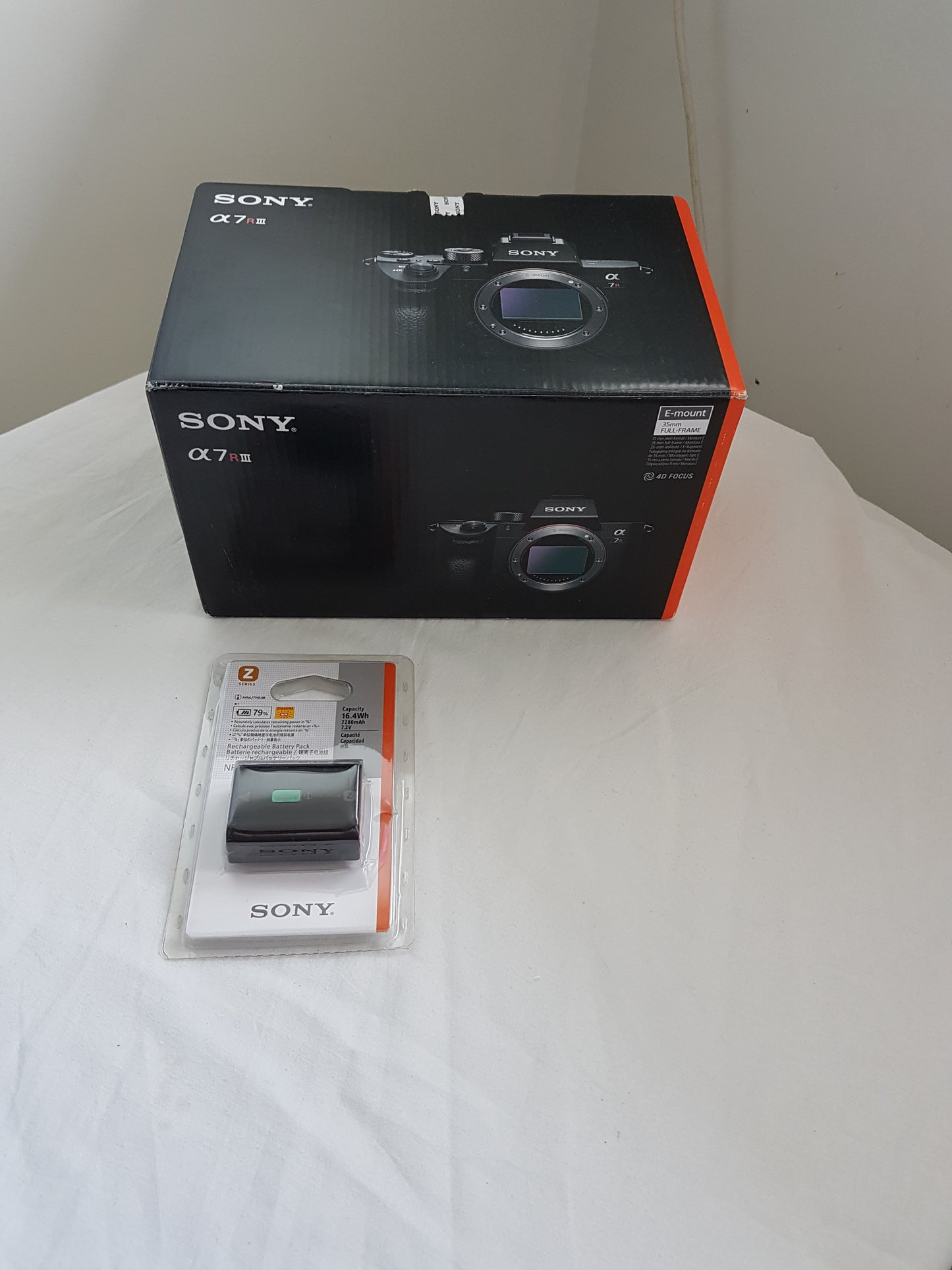 Sony a7r iii neuf facture + garantie 2 ans