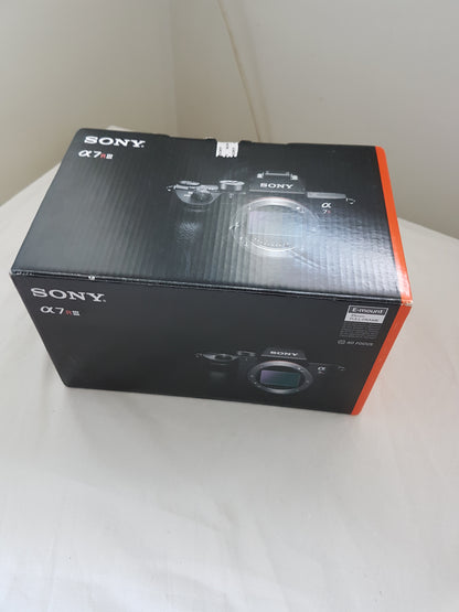 Sony a7r iii neuf facture + garantie 2 ans