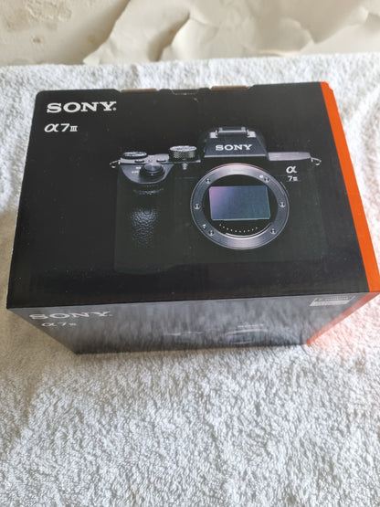 Sony A7 III neuf facture + garantie 2 ans