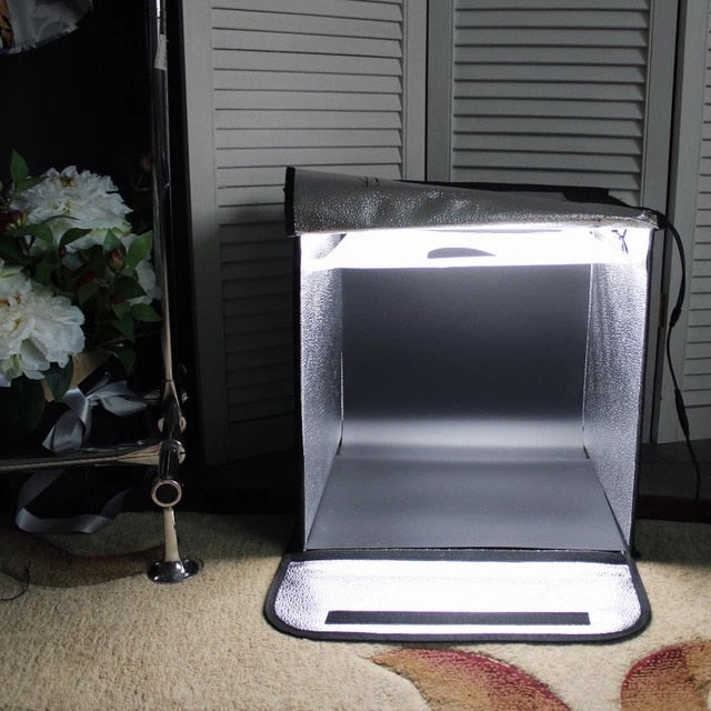 SOFTBOX TRAVOR F40 40*40 cm + LED + Fond Blanc, jaune et noir